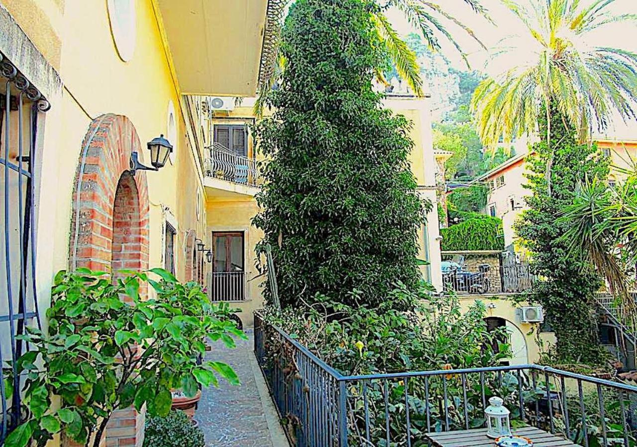 Arche Apartment Taormina Exterior photo